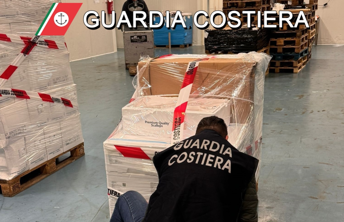 Venezia: La Guardia Costiera sequestra 42,5 tonnellate di prodotti ittici contraffatti, non tracciati o non in regola